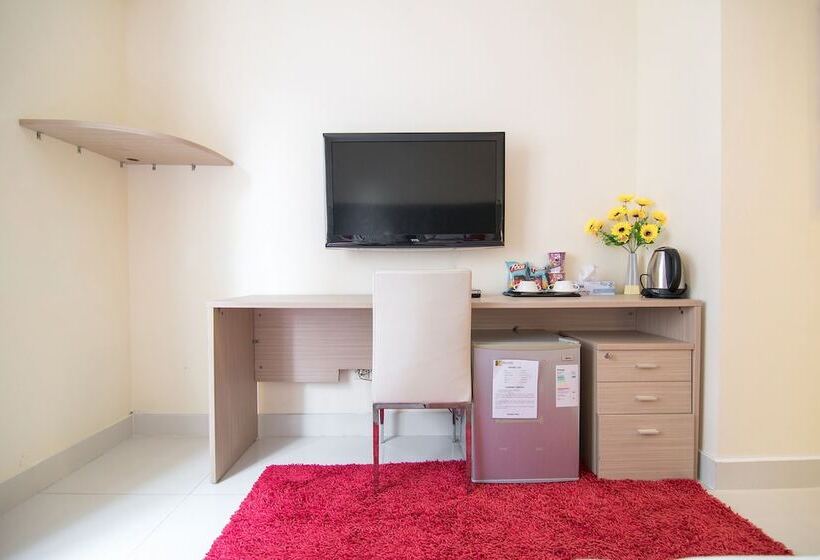 Fotos del hotel Reddoorz Plus Near Secc 2 :  20