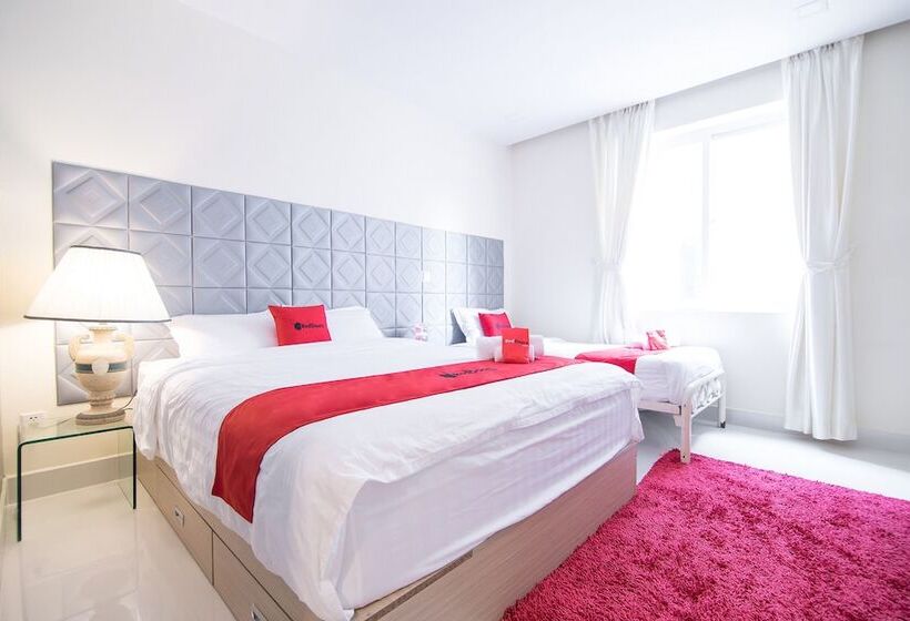 Fotos del hotel Reddoorz Plus Near Secc 2 :  13