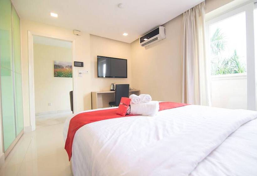 Fotos del hotel Reddoorz Plus Near Secc 2 :  16