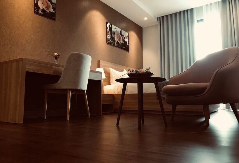 Fotos del hotel Moon Villa And Apartment Danang:  15