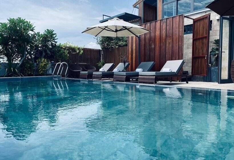 Moon Villa And Apartment Danang