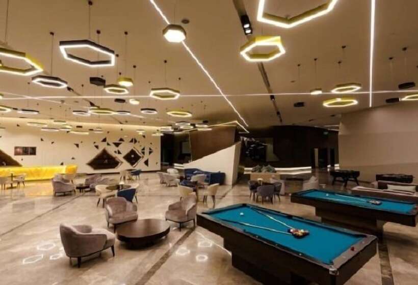 Fotos del hotel Views  & Residences:  4