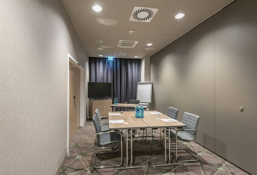 Fotos del hotel Holiday Inn - Hamburg - Berliner Tor, An Ihg:  25