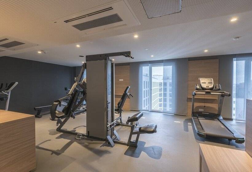 Fotos del hotel Holiday Inn - Hamburg - Berliner Tor, An Ihg:  7