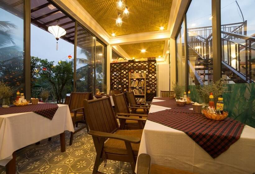 Fotos del hotel River Waves Villa:  9