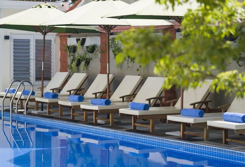 Fotos del hotel River Waves Villa:  25