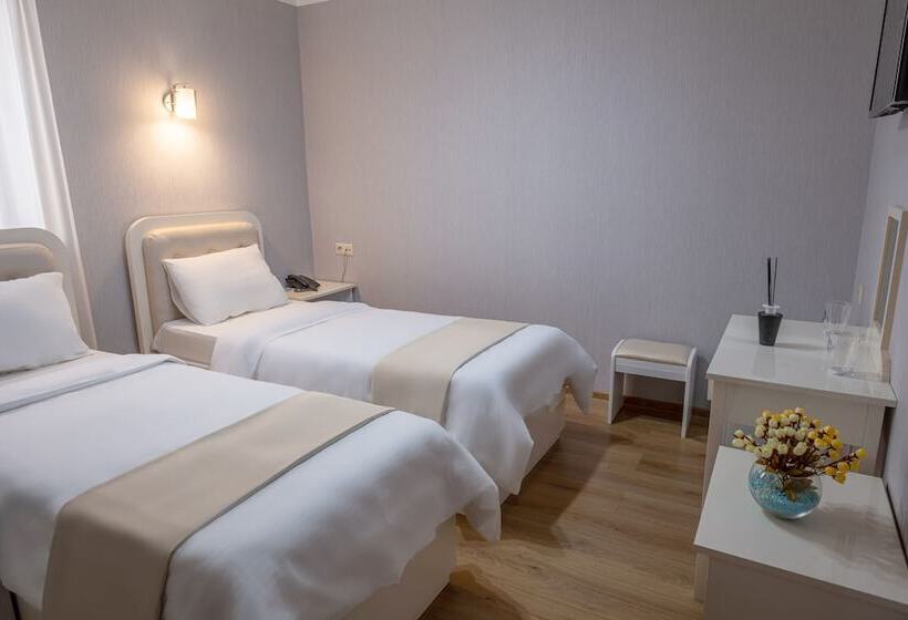 Fotos del hotel Grand  Luna:  3