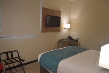 Arawi Miraflores Express