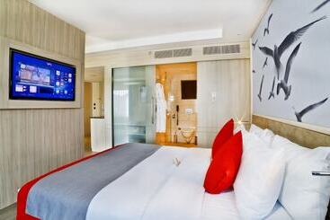Ramada By Wyndham Istanbul Old City