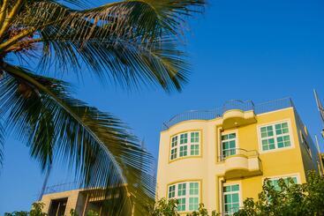 Starry Beach Inn - Male