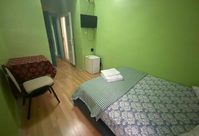 Fotos del hotel Camel Pension & Aparts:  19