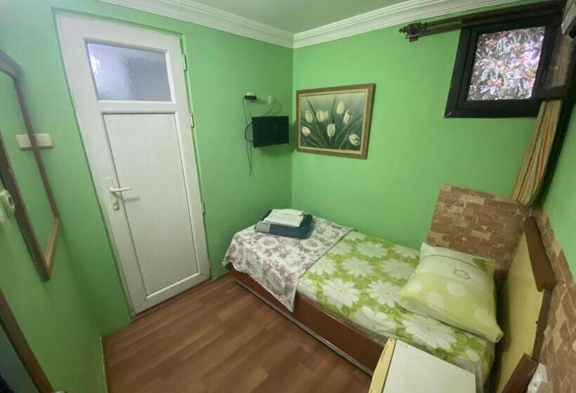 Fotos del hotel Camel Pension & Aparts:  22