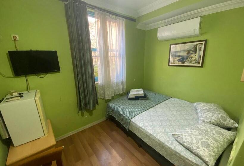 Fotos del hotel Camel Pension & Aparts:  20