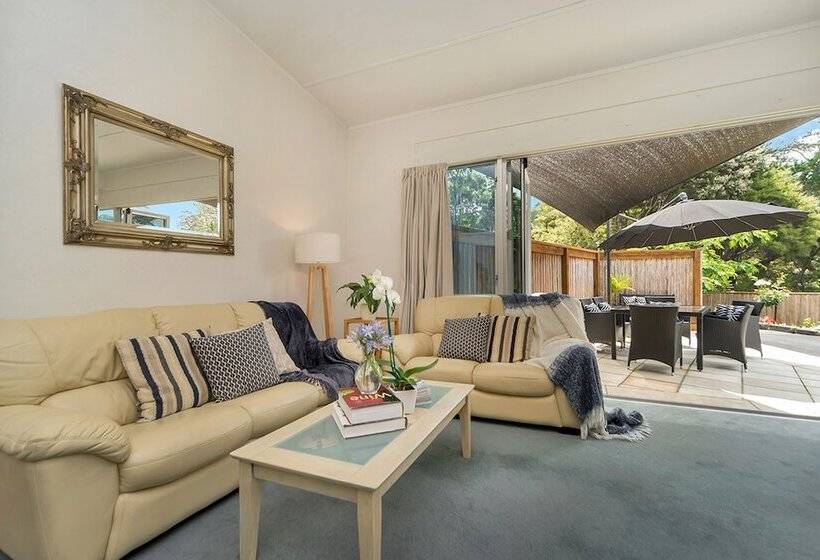 Fotos del hotel Warblers Retreat:  19