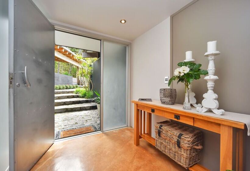 Fotos del hotel Warblers Retreat:  23