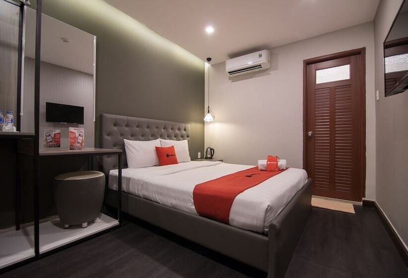 Reddoorz Plus Near Saigon Centre
