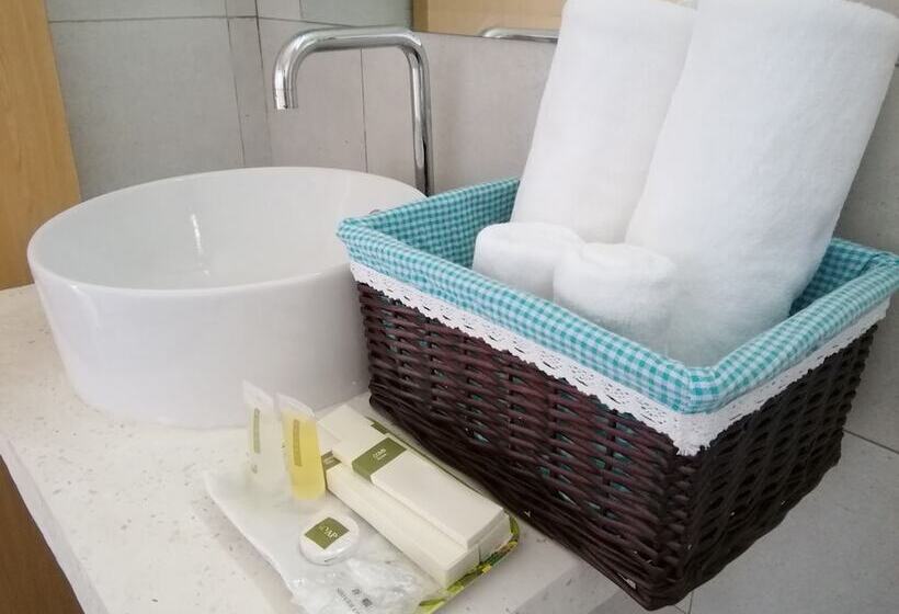 Fotos del hotel Sandy Clay Bungalows:  3