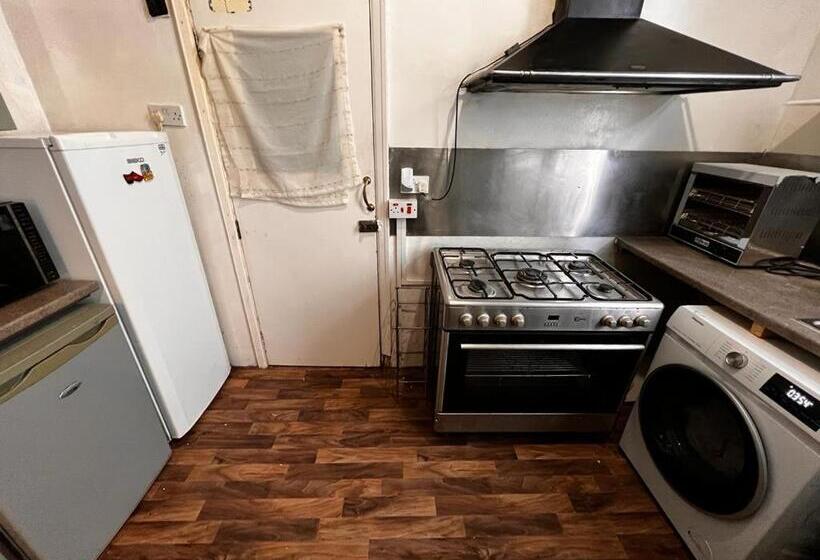 Fotos del hotel Stanley:  2