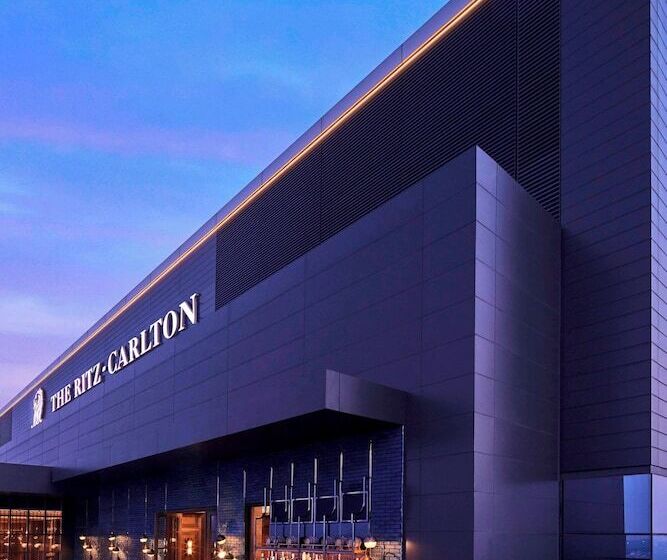 The Ritz-carlton, Pune