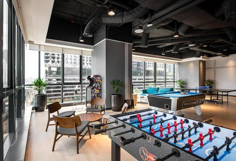 Fotos del hotel Komune Living:  15