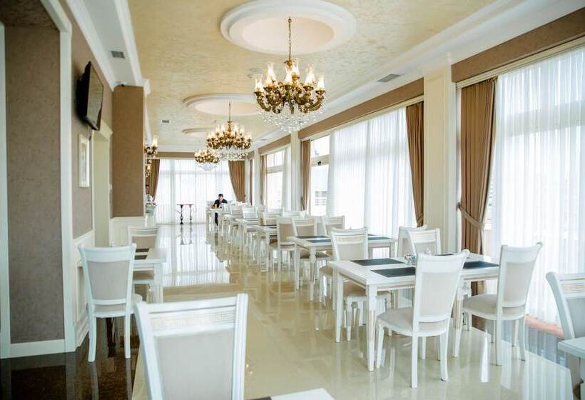 Fotos del hotel Capitol:  4