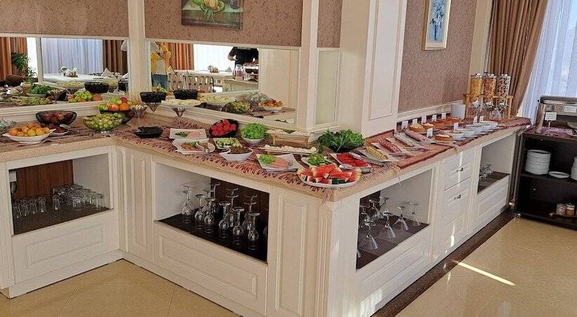 Fotos del hotel Capitol:  7