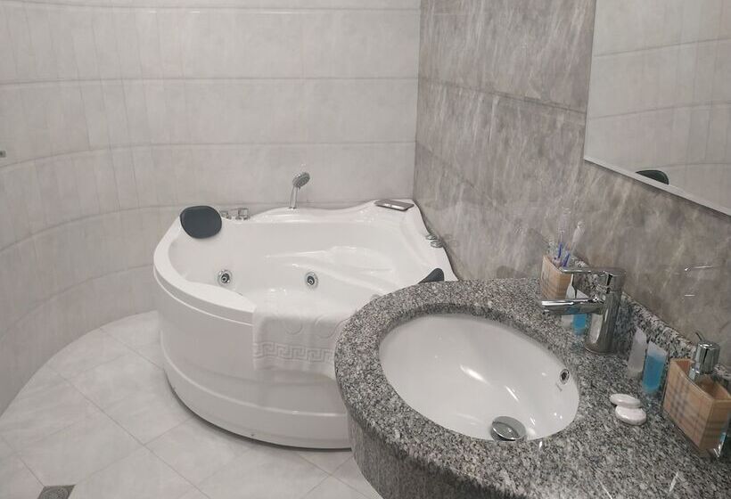 Fotos del hotel Capitol:  11