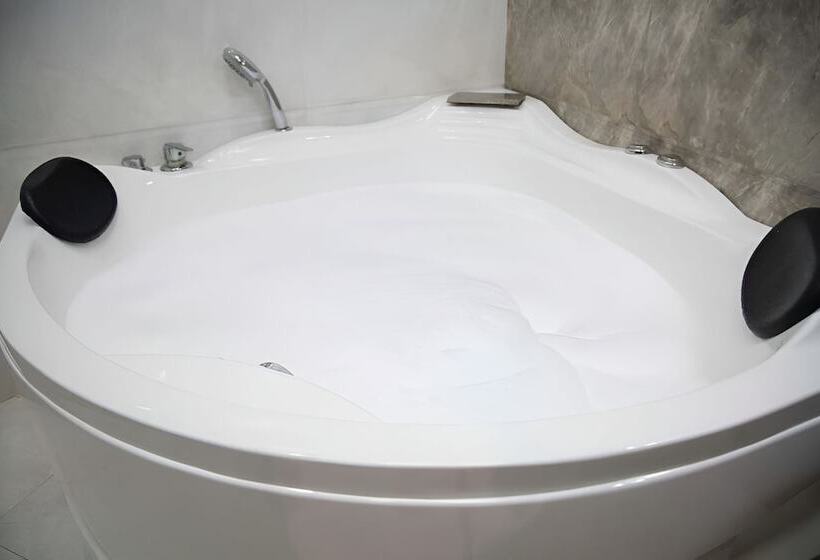 Fotos del hotel Capitol:  13