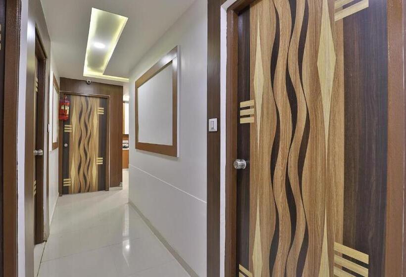 Fotos del hotel Oyo 35508 Dev Palace:  23