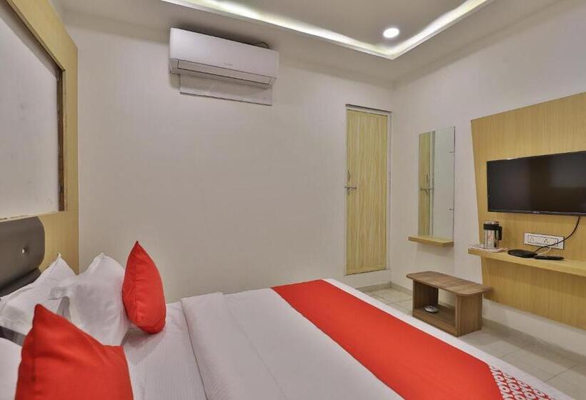 Fotos del hotel Oyo 35508 Dev Palace:  16