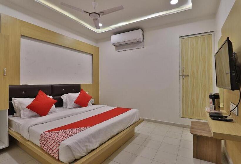 Fotos del hotel Oyo 35508 Dev Palace:  15