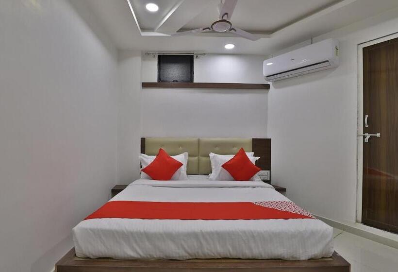 Fotos del hotel Oyo 35508 Dev Palace:  14