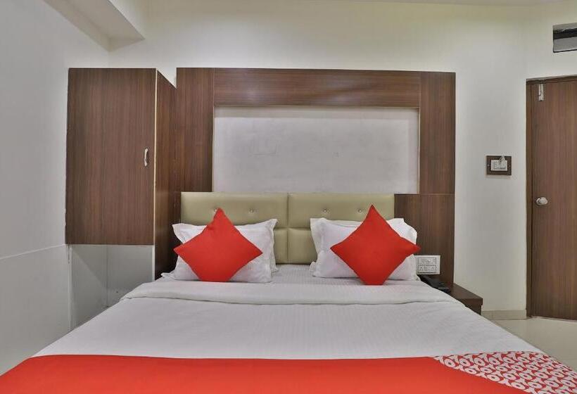 Fotos del hotel Oyo 35508 Dev Palace:  10