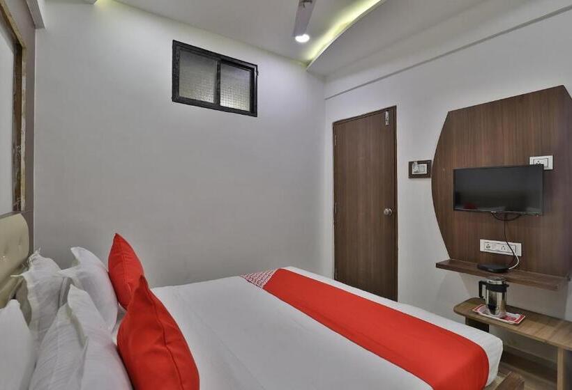 Fotos del hotel Oyo 35508 Dev Palace:  4