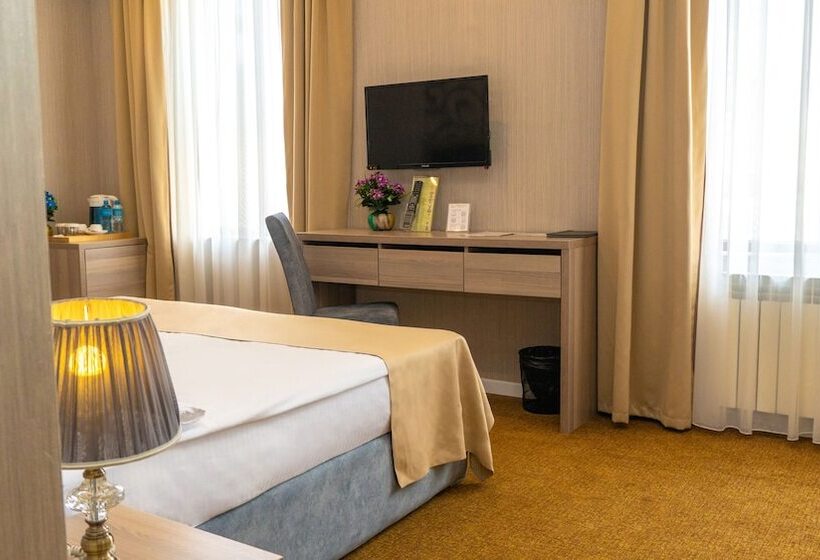 Fotos del hotel Midway:  18