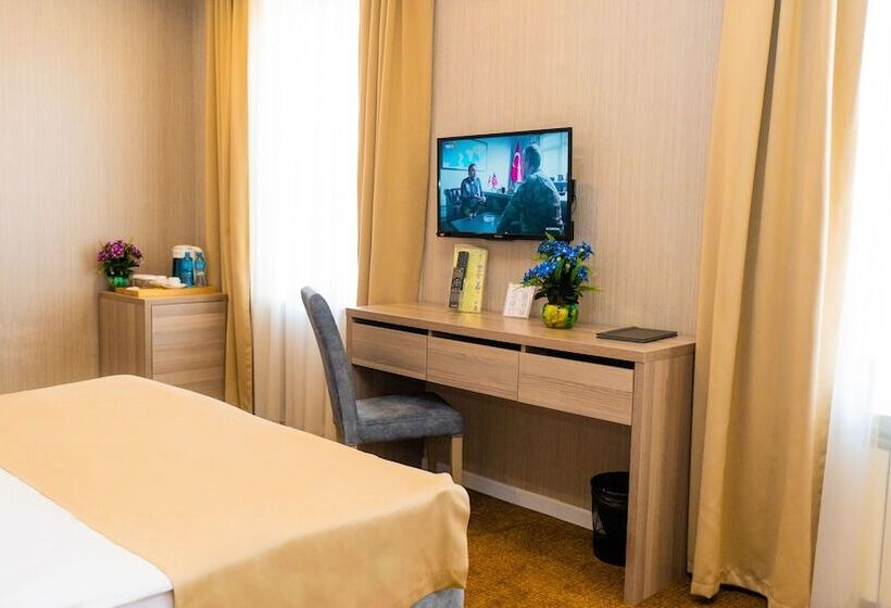 Fotos del hotel Midway:  23