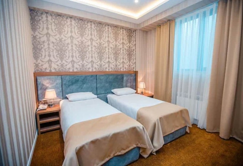 Fotos del hotel Midway:  13