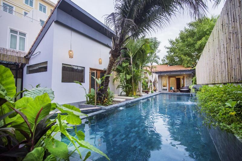 Fotos del hotel Sarina Hotel & Villa:  23