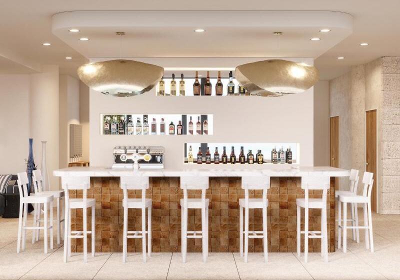 Fotos del hotel Golden Tulip Porto Vecchio:  10