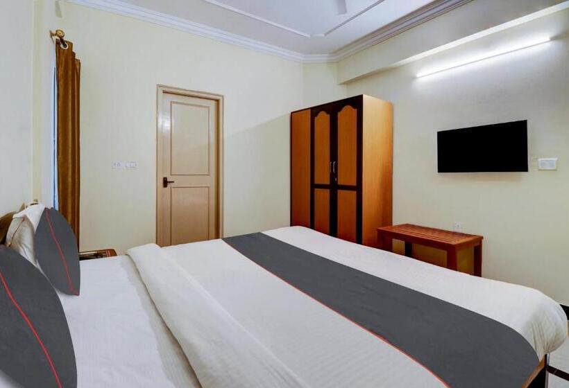 Fotos del hotel Collection O 12684 Compact Green View:  15