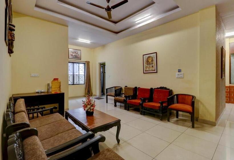 Fotos del hotel Collection O 12684 Compact Green View:  4