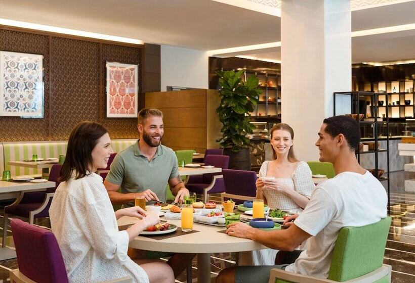 Pullman Doha West Bay