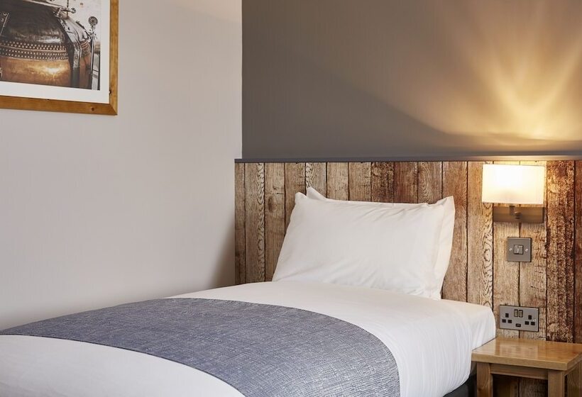 Fotos del hotel The Churchill By Greene King Inns:  12