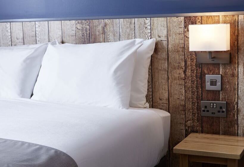 Fotos del hotel The Churchill By Greene King Inns:  9