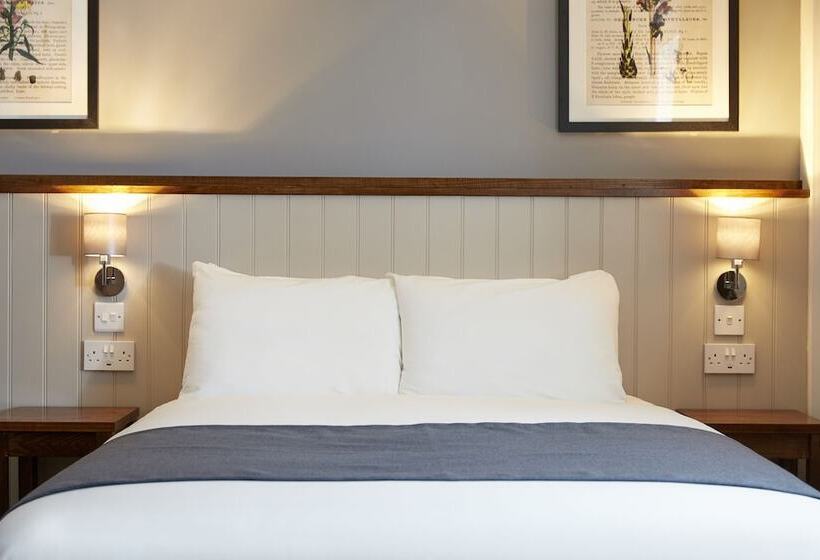 Fotos del hotel The Churchill By Greene King Inns:  4