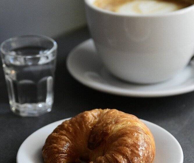 Fotos del hotel Quijano Aparts&amp;suites:  3