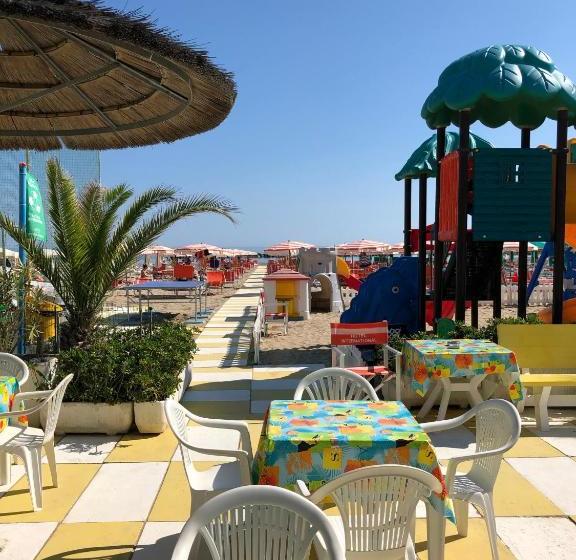 Fotos del hotel International:  8