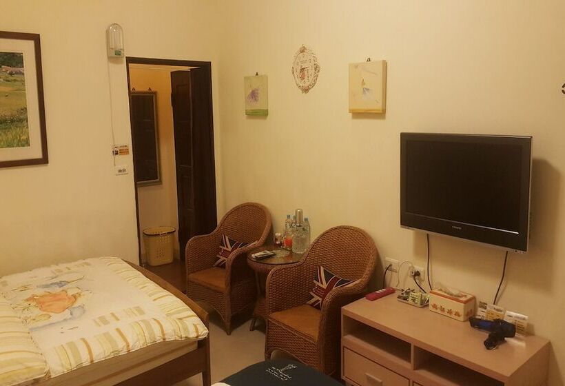 Shui Yue Guest House