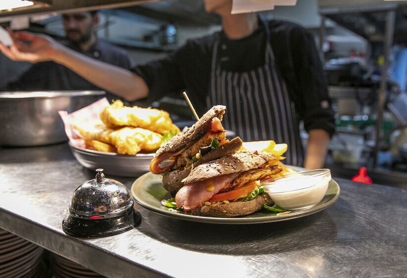 Fotos del hotel Nightcap At Belgian Beer Cafe:  6