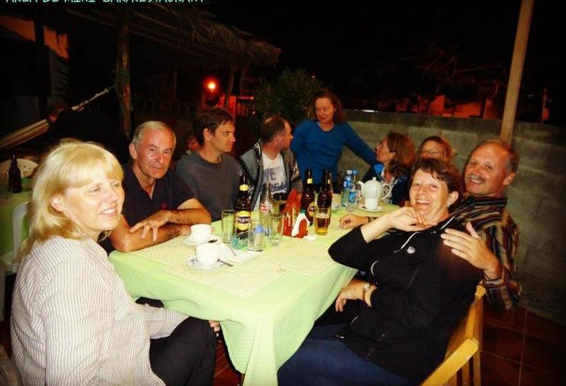 Fotos del hotel Hostal Las Gardenias:  10